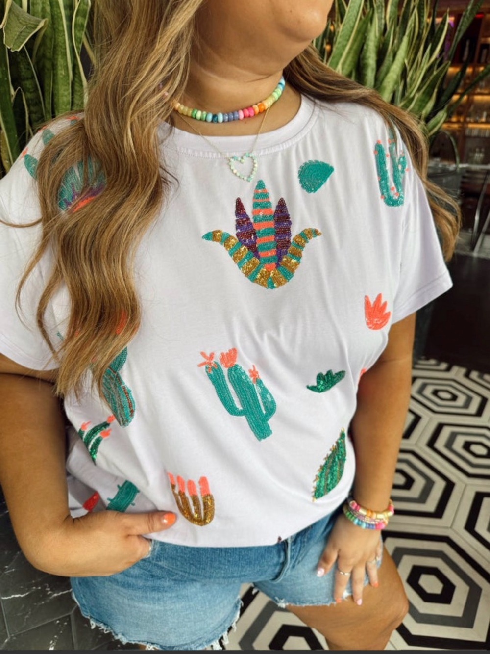 BRAND NEW QUEEN OF SPARKLES CUSTOM TEE Women's Lavender Cactus Sequin Tee Small